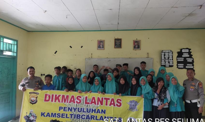 Sat Lantas Polres Seluma Lakukan Penyuluhan Tertib Berlalulintas di SMPN 38 Seluma