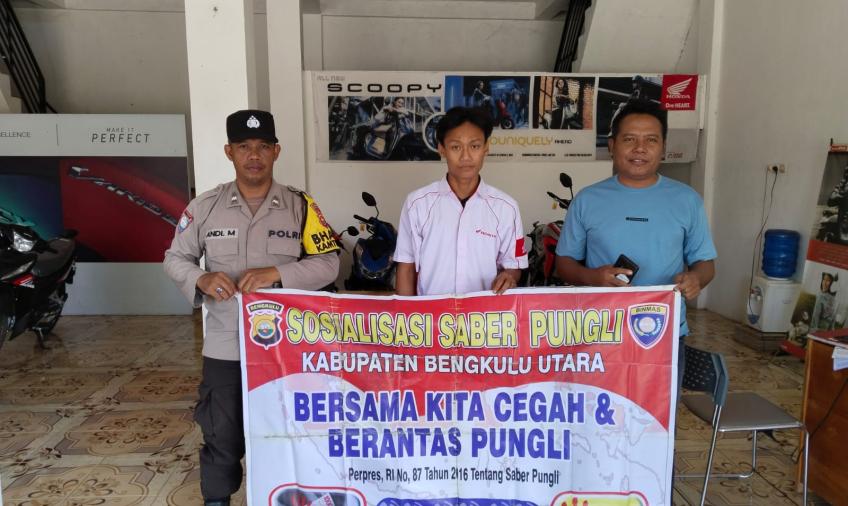 Bhabinkamtibmas Sosialisasi Saber Pungli Bersama Pegawai Astra  