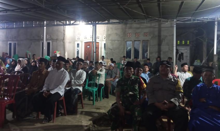 Sambang Duka, Bhabinkamtibmas Polsek Muara Bangkahulu Ikuti Giat Tabligh Musibah