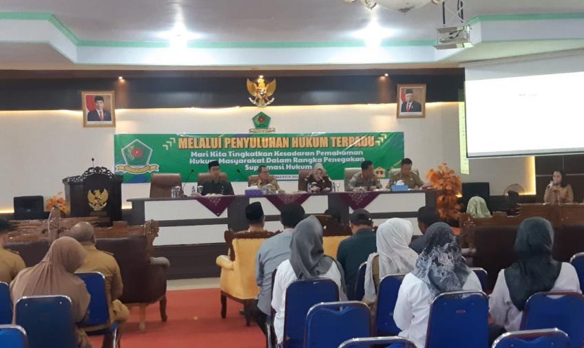 Tingkatkan Jalinan Sinergitas Antar Instansi, Kasat Binmas Polres RL Jadi Narasumber Penyuluhan Hukum Terpadu