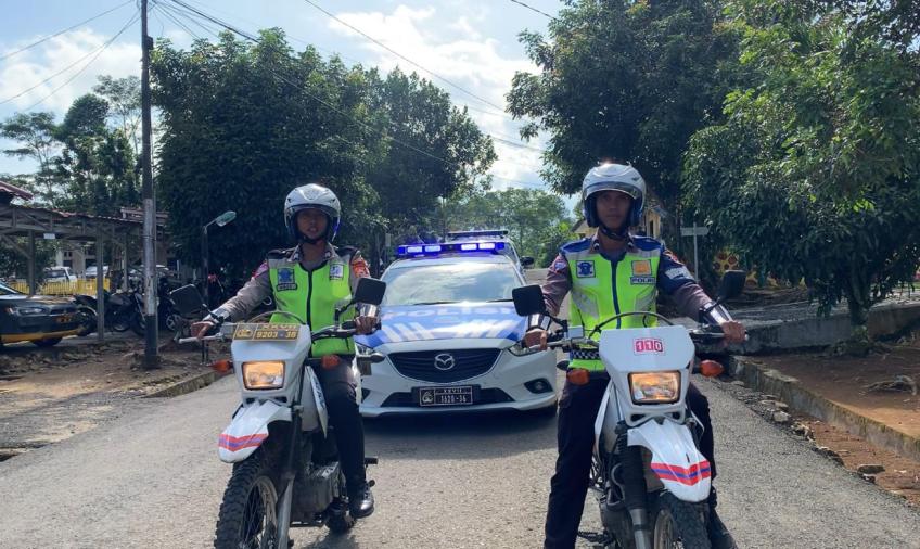 Personel Satlantas Polres Lebong Praktik Simulasi Pengawalan Logistik Pemilu