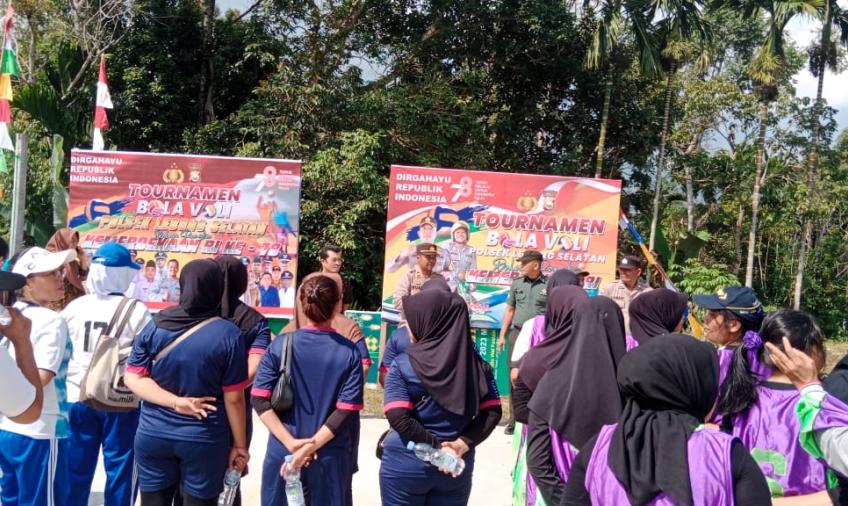 Meriahkan HUT RI Ke-78, Polsek Lebong Selatan Gelar Pertandingan Bola Voly Putri 