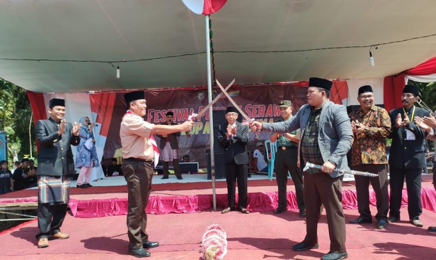 Bhabinkamtibmas Polsek Sukaraja Hadiri Undangan Kegiatan Festival Pencak Serawai