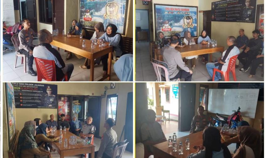 Koordinasi Pengamanan Pemilu 2024, Polsek Ratu Samban Terima Kunjungan Dari Panwascam 