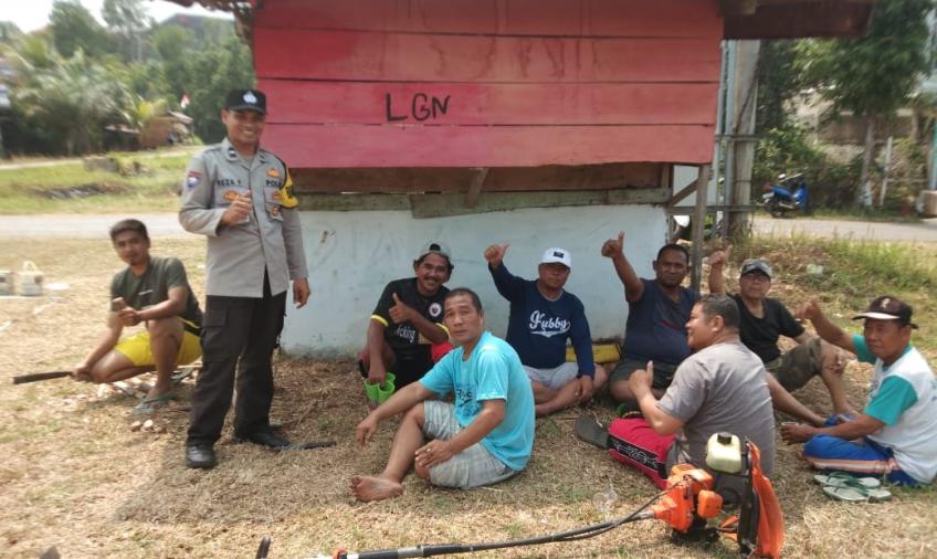 Sambangi Warga Kelurahan Pekan Sabtu, Bhabinkamtibmas Polsek Selebar Sampaikan Imbaun Kamtibmas