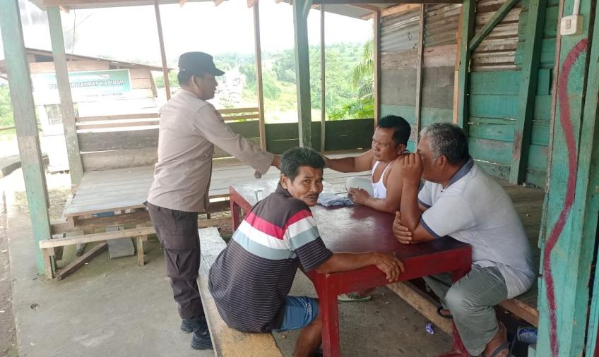 Jalin Kedekatan dengan Masyarakat Bhabin Rutin Laksanakan Sambang 