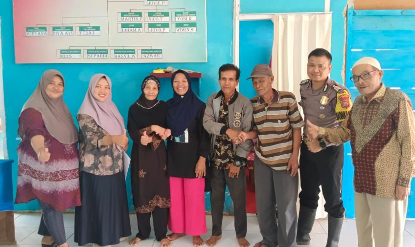 Problem Solving, Bhabinkamtibmas Damaikan Warga Berselisih Soal Sebidang Sawah