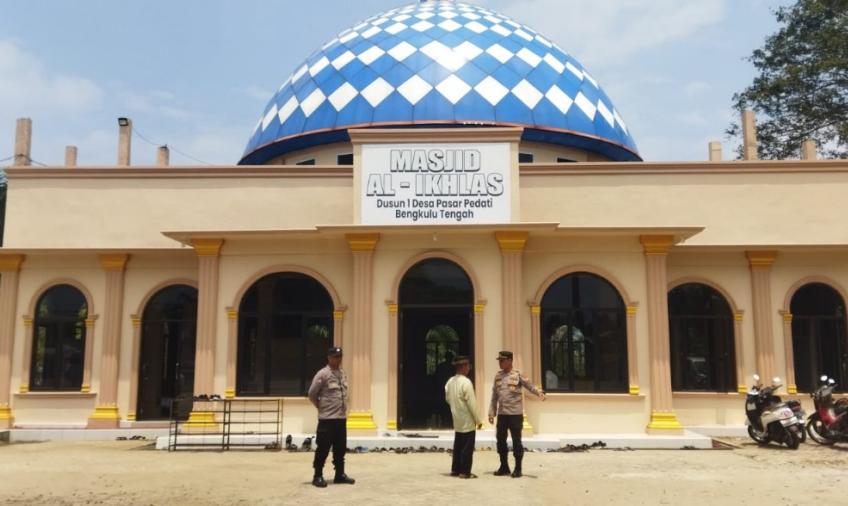 Polres Benteng Berikan PengamananIbdaha Shalt Jumat di Masjid 