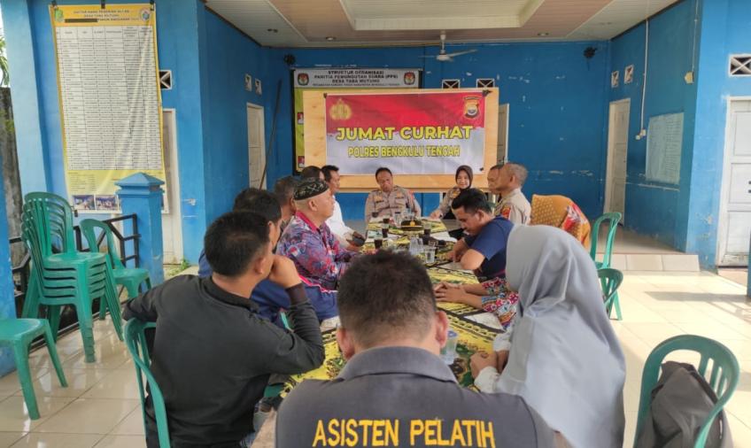 Gelar Jumat Curhat, Polres Benteng  Dengarkan Keluhan Warga Desa Taba Mutung 