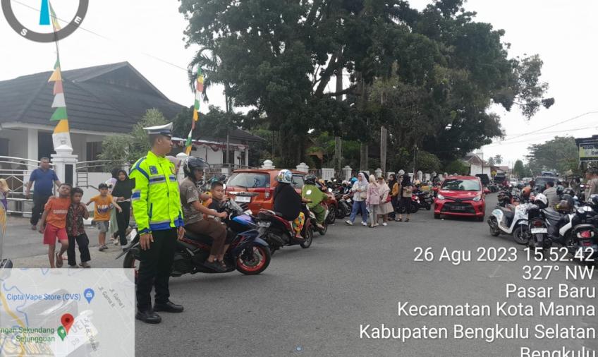 Sat Lantas Polres BS dan Polsek Kota Manna Laksanakan Turlalin Lomba Drum Band