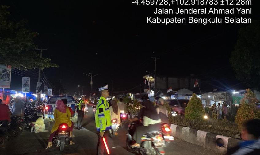 Antisipasi Kemacetan Lalu Lintas, Sat Lantas Gaturlain di Pasar Malam Ibul  