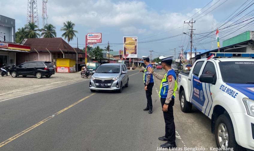Tingkatkan Keamanan di Jalan Lintas, Satlantas Polres Bengkulu Tengah Gelar Patroli 