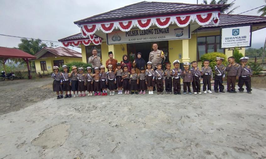 Polsek Lebong Tengah Terima Kunjungan Anak-anak PAUD Lestari