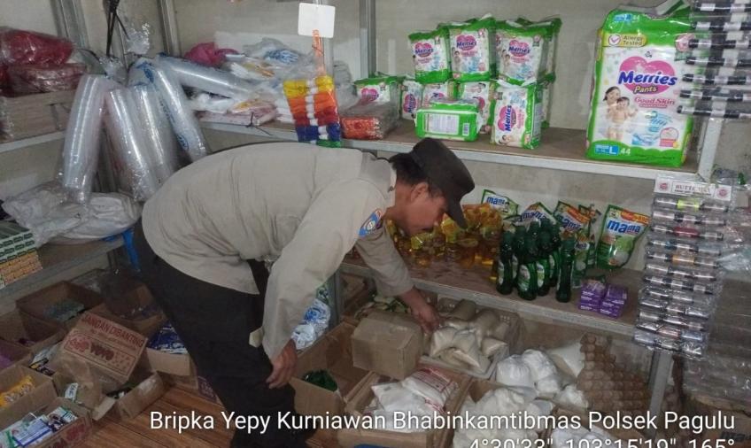 Cek Ketersedian Sembako di Wilkum, Piket Yanmas Polsek Padang Guci Hulu Laksanakan Monitoring
