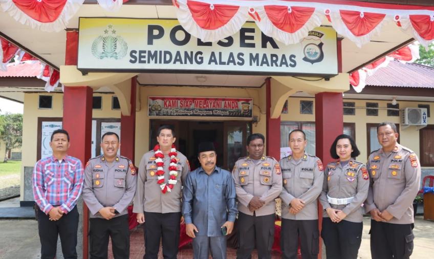 Kunjungan Kerja ke Polsek Semidang Alas Maras, Kapolres Seluma Beri Arahan kepada Personel  