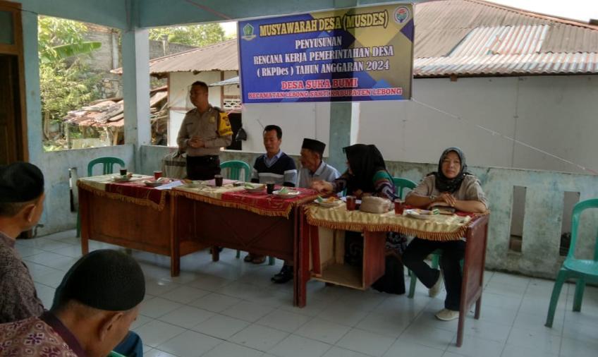 Bhabinkamtibmas Polsek Lebong Tengah, Hadiri Musdes dan Penyusunan RKP Desa Suka Bumi