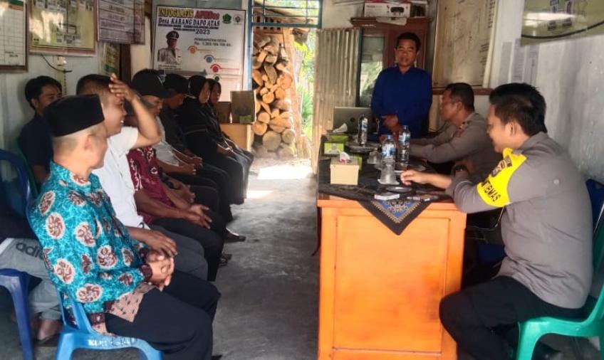 Kapolsek Lebong Selatan dan Bhabinkamtibmas Sosialisasikan Pencegahan Kekerasan dan Perlindungan Perempuan dan Anak