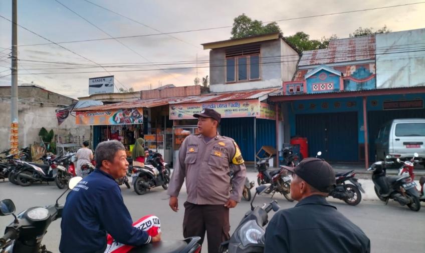 Jaga Kamtibmas, Polsek Kaur Utara Monitoring di Seputaran Pasar 
