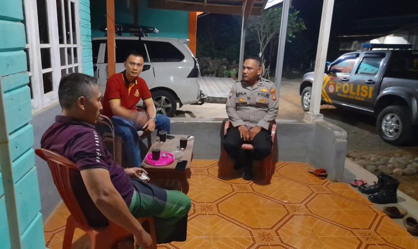 Kapolsek Giri Mulya Sambangi Tokoh Masyarakat di Desa Rena Jaya