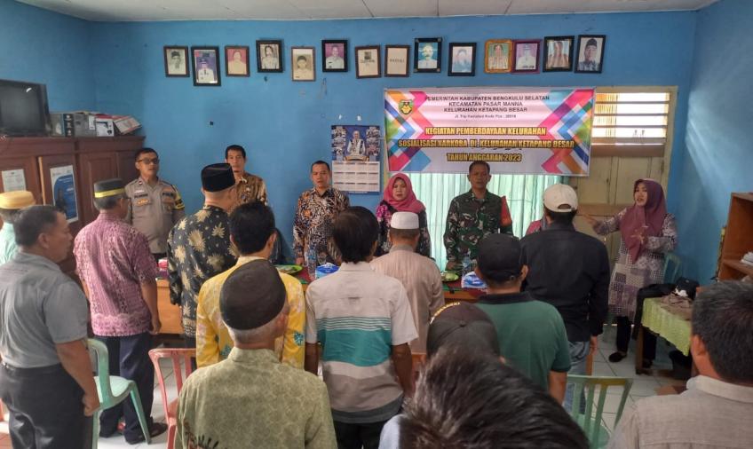 Bhabinkamtibmas Polsek Kota Manna Sosialisasi Penyalahgunaan Narkoba di kelurahan Binaannya