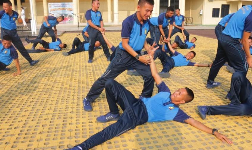 Tingkatkan Kemampuan Personel, Polda Bengkulu Gelar Olahraga Beladiri Polri