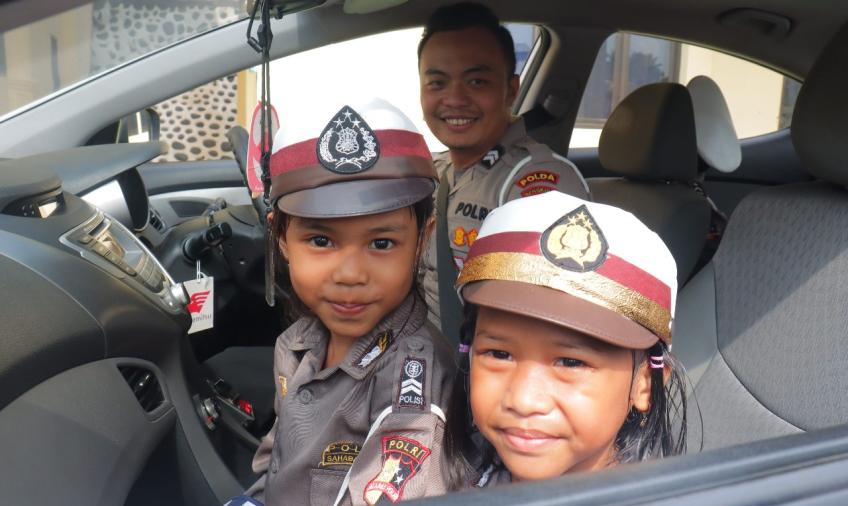 Direktorat Lalu Lintas Gelar Kegiatan Edukasi Tertib Berlalu Lintas untuk Anak-anak 
