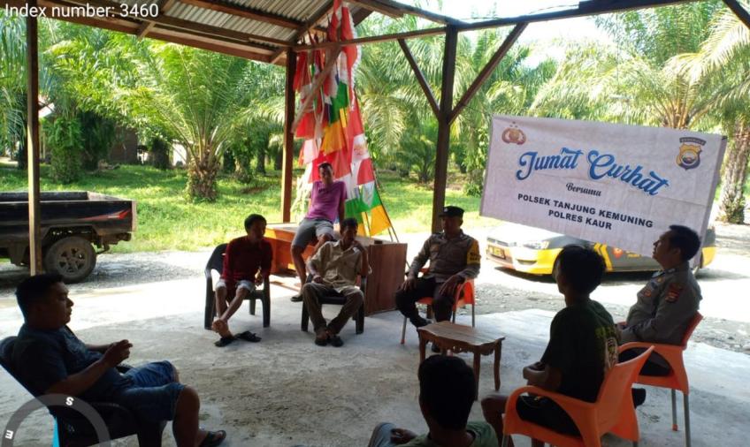 Jumat Curhat di Desa Tanjung Aur II, Polsek Tanjung Kemuning Ajak Warga Tingkatan Sitkamtibmas  