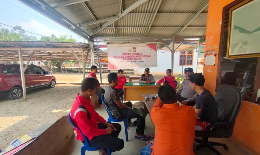 Jumat Curhat, Polsek Padang Guci Hulu Ingtakan Warga Untuk Tidak Mebakar Lahan dan Hutan Selama Musim Panas  