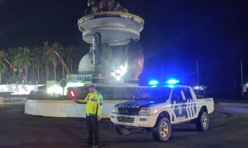 Polres Kaur Patroli Blue Light di Seputaran Tugu Kasuk Baru 