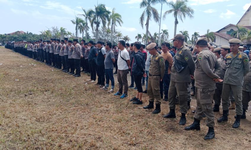 Ratusan Personel Polresta Bengkulu Simulasi Sistem Pengamanan TPS dan Kota 