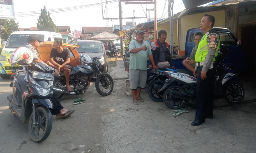 Kampanyekan Budaya Tertib Berlalu Lintas, Satlantas Polres Lebong Laksanakan Penerangan Keliling