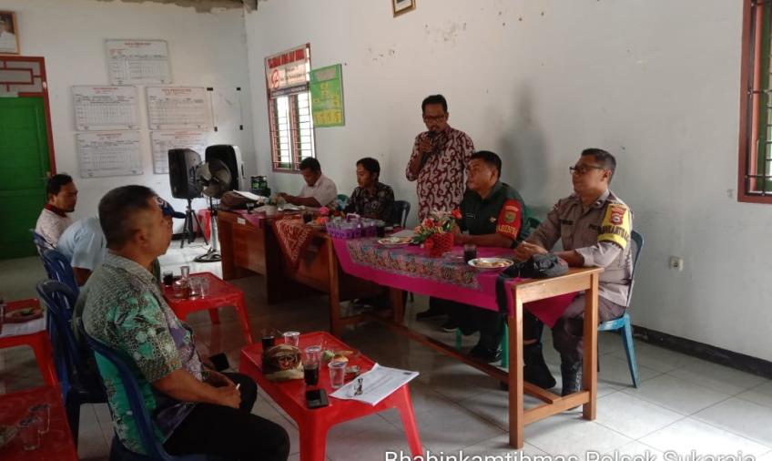 Bhabinkamtibmas Hadiri Kegiatan Musyawarah 