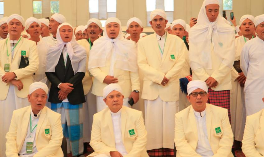 Dempo Xler Nahkodai Thoriqoh Naqsyabandiyah Indonesia