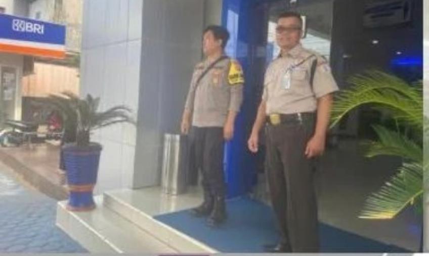 Patroli, Unit Samapta Polsek Kota Manna  Sambangi Objek Vital 