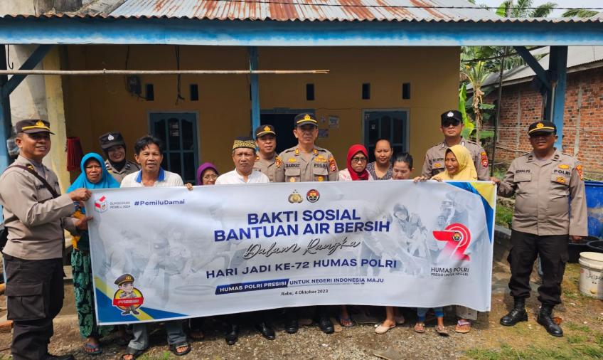 Rangkaian Hari Jadi ke 72 Humas Polri, Polda Bengkulu Bersama Polresta Bengkulu Bantu Warga Kesulitan Air
