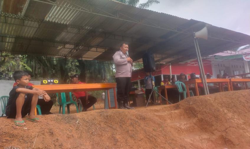 Polsek Giri Mulya hadiri pembukaan Turnamen Bola Voli di Desa Giri Mulya