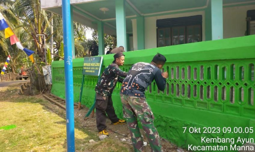 TNI-Polri, Perbaiki Mesjid dan Pos Kamling  Dalam Program TMMD Tahun 2023