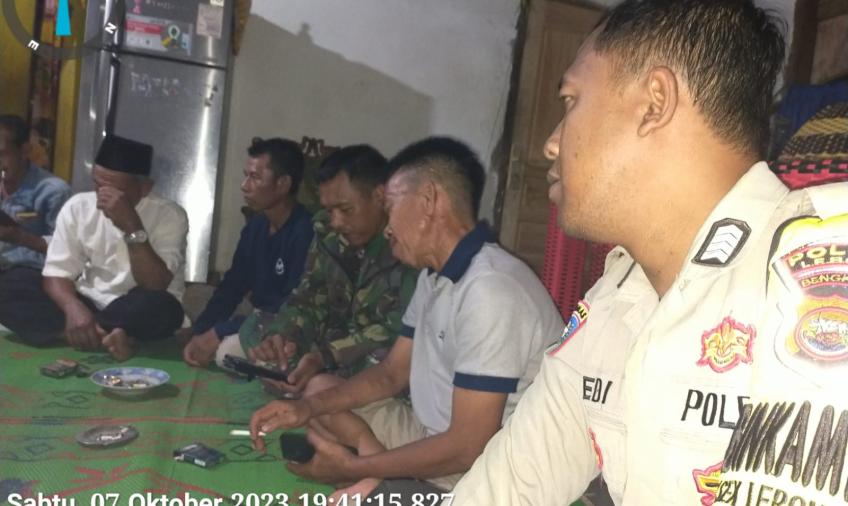 Problem Solving, Bhabinkamtibmas Polsek Lebong Utara Mediasi Permasalahan Pencemaran Nama Baik