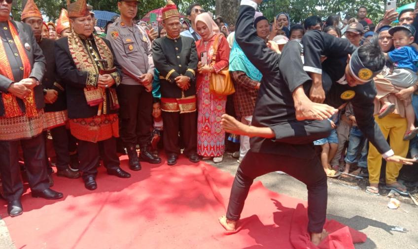 Kapolsek Lebong Tengah Hadiri Ritual Adat Kedurai Muang Apem Semelako Atas