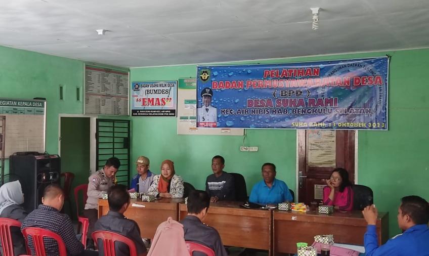 Bhabinkamtibmas Polsek Seginim Hadiri Kegiatan Pelatihan BPD Desa Suka Rami Kecamatan Air Nipis 