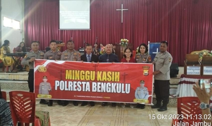 Minggu Kasih, Polresta Bengkulu Sambangi Gereja Pantekosta Indonesia