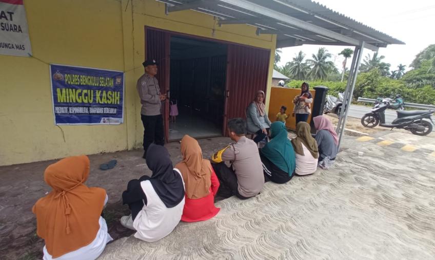 Hadapi Keluhan Secara Langsung Bhabin Polri dengan warga binaannya, Polsek Manna Adakan Minggu Kasih