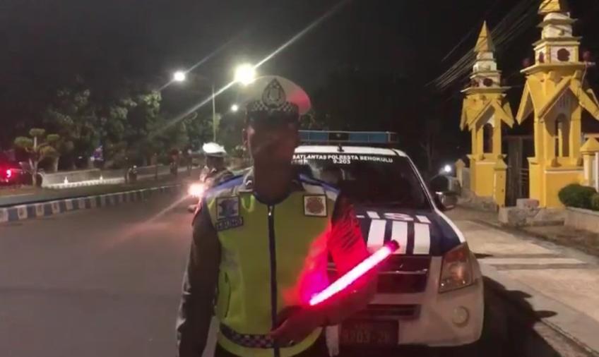 Sat Lantas Polresta Bengkulu, Laksanakan  Patroli Blue Light Malam hari di Areal Rawan Balap Liar