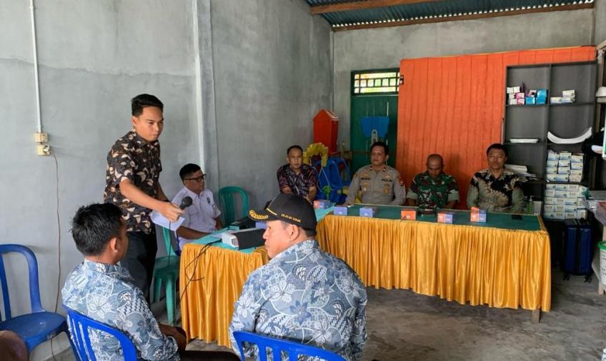 Dukung Program Desa, Kapolsek Pino dan Bhabinkamtibmas Polsek Pino Hadiri Kegiatan Pelatihan Peningkatan Kapasitas BPD Desa Ulak Lebar 