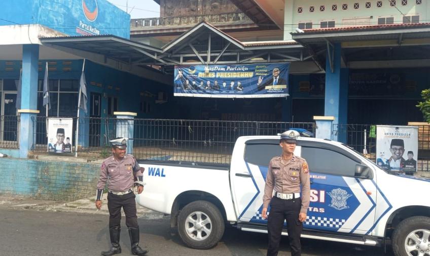 Bentuk Pelayanan Prima Polri, Sat Lantas Polres BS Patroli Pengaturan Lalin 