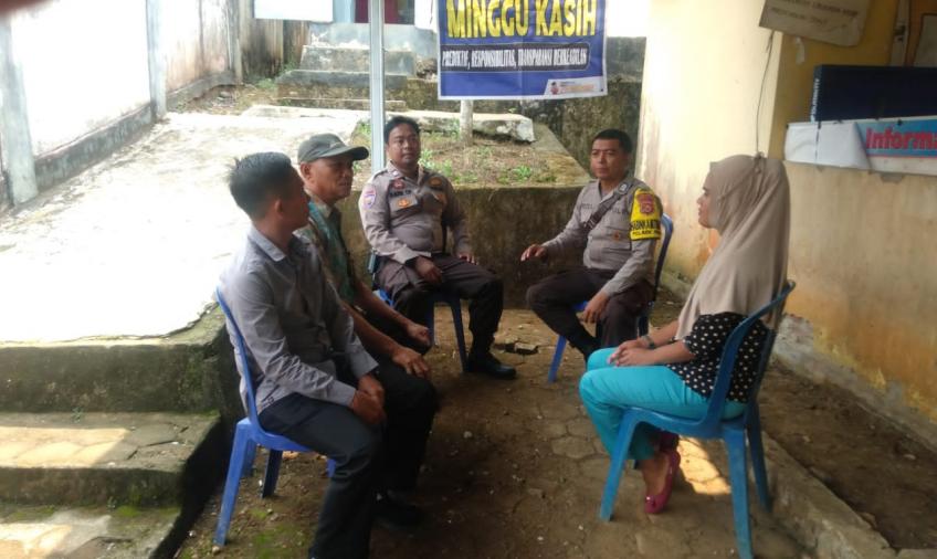 Polsek Pino Adakan Minggu Kasih di Kecamatan Pino, Dengarkan Curhatan Warga Secara Langsung