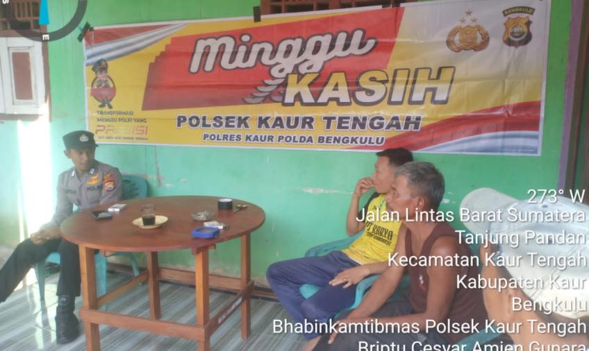 Jalin Kedekatan dengan Masyarakat, Personel Kaur Tengah Minggu Kasih Bersama Warga Desa Padang Baru  