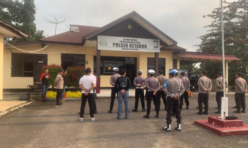 Pendisplinan Anggota Polri, Polsek Ketahun  Melaksanakan Apel Sebelum Kegiatan Kepolisian