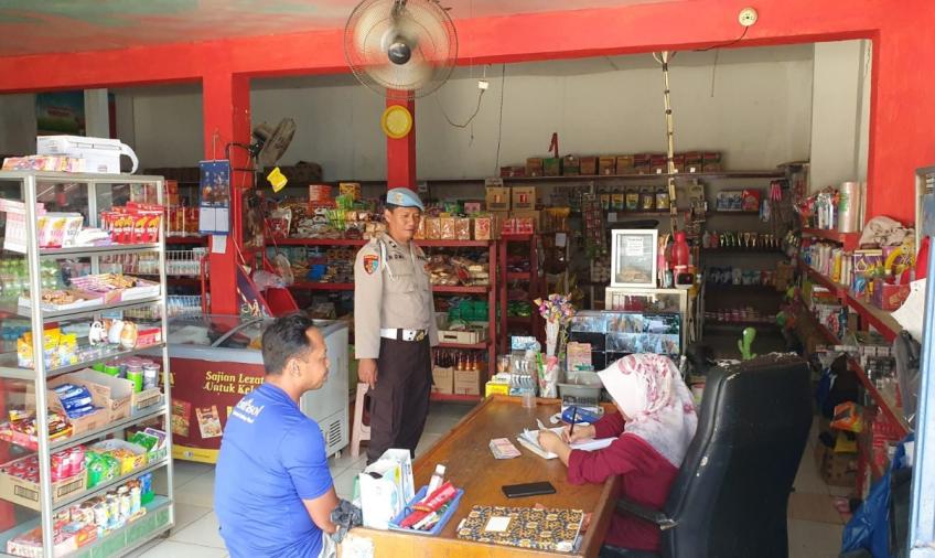 Polsek Giri Mulya Sambangi Usaha Masyarakat dan Berikan Imbauan Kamtibmas