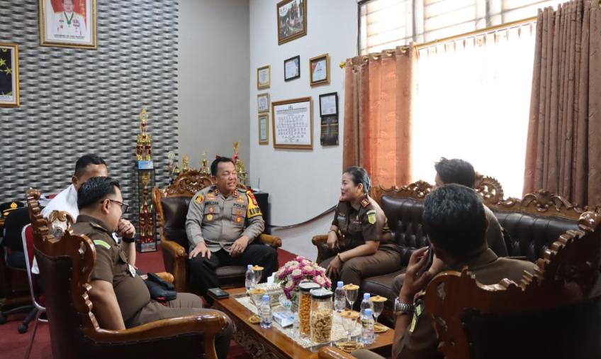 Kajari Lebong Silaturahmi ke Polres Lebong
